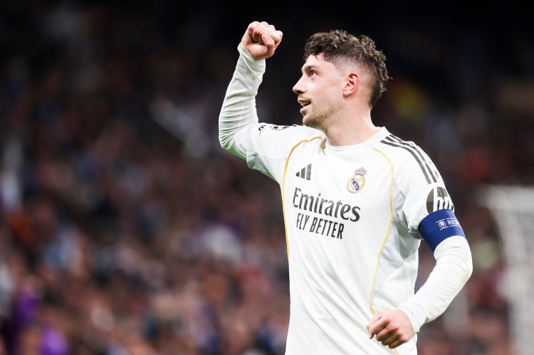 乐鱼体育官方平台-个个精彩!巴尔韦德3粒进球细节:人球分过、逆足抽射、挑球过人