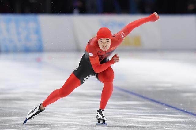 乐鱼体育官方平台-【冬奥100天】速滑双子星争奖牌 “女强男弱”成历史?