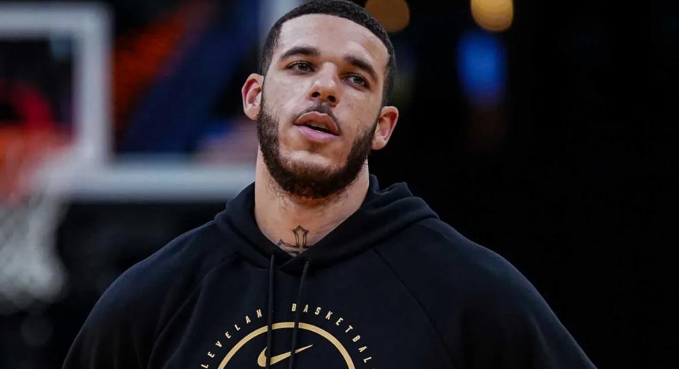 乐鱼体育官方平台-仅一夜,7大交易官宣,诞生3大赢家3个输家